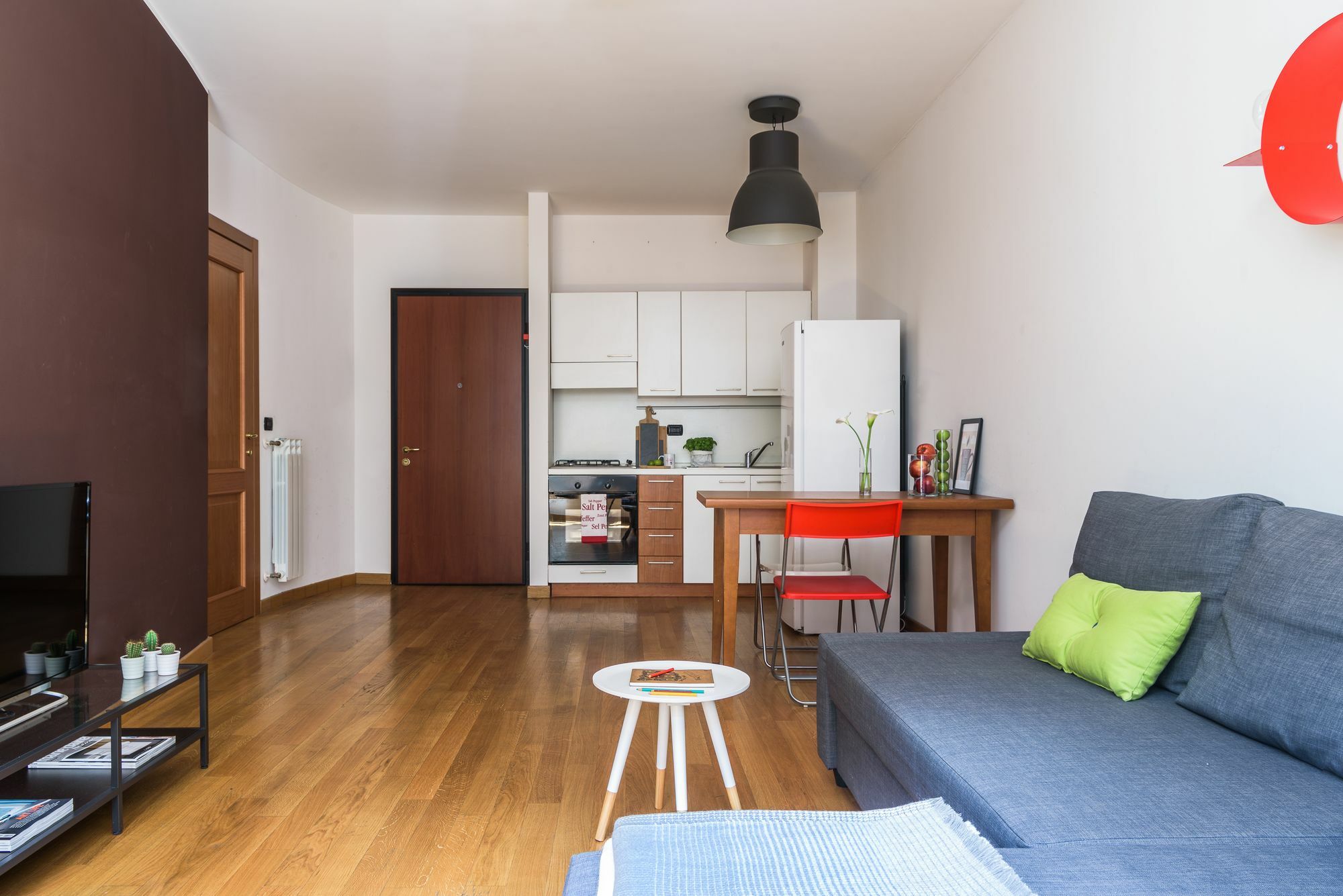 Homeathotel - Naviglio Pavese Мілан Екстер'єр фото